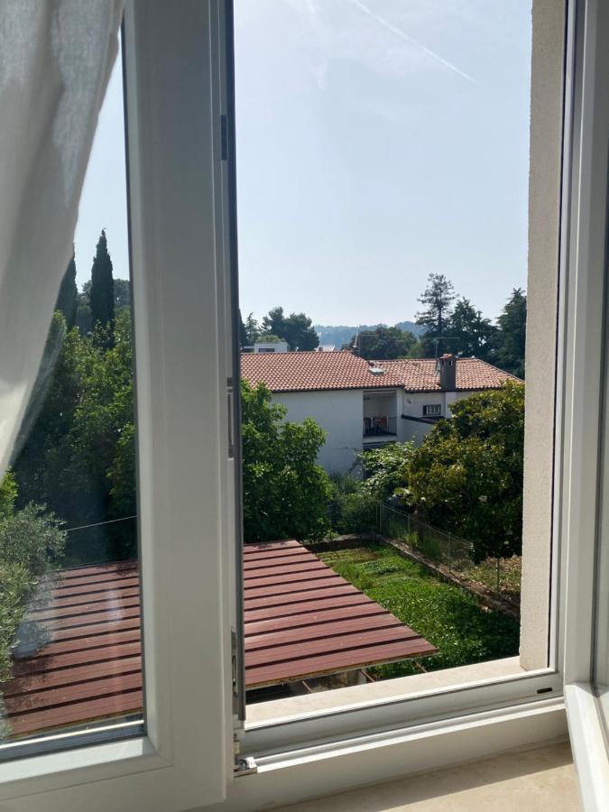 Kate Apartment Ровинь Экстерьер фото